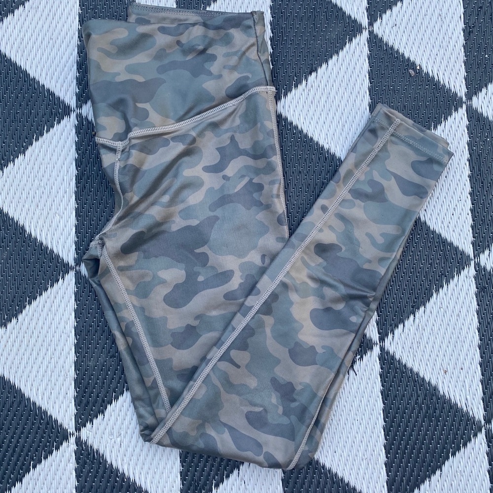 Electric Yoga Camo Shine leggings